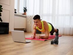 Online Fitness Coaching: Is It the Right Choice For Your Wellness Journey?