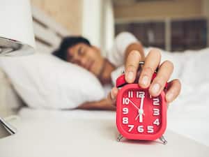 From New Born Babies To Oder Adults, How Much Sleep Is Absolutely Mandatory?