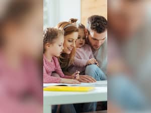 8 Parenting Tips to Raise Smart and Confident Kids