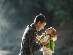 How Can Fathers Build A Strong Bond With Children? Here Are Some Expert Tips