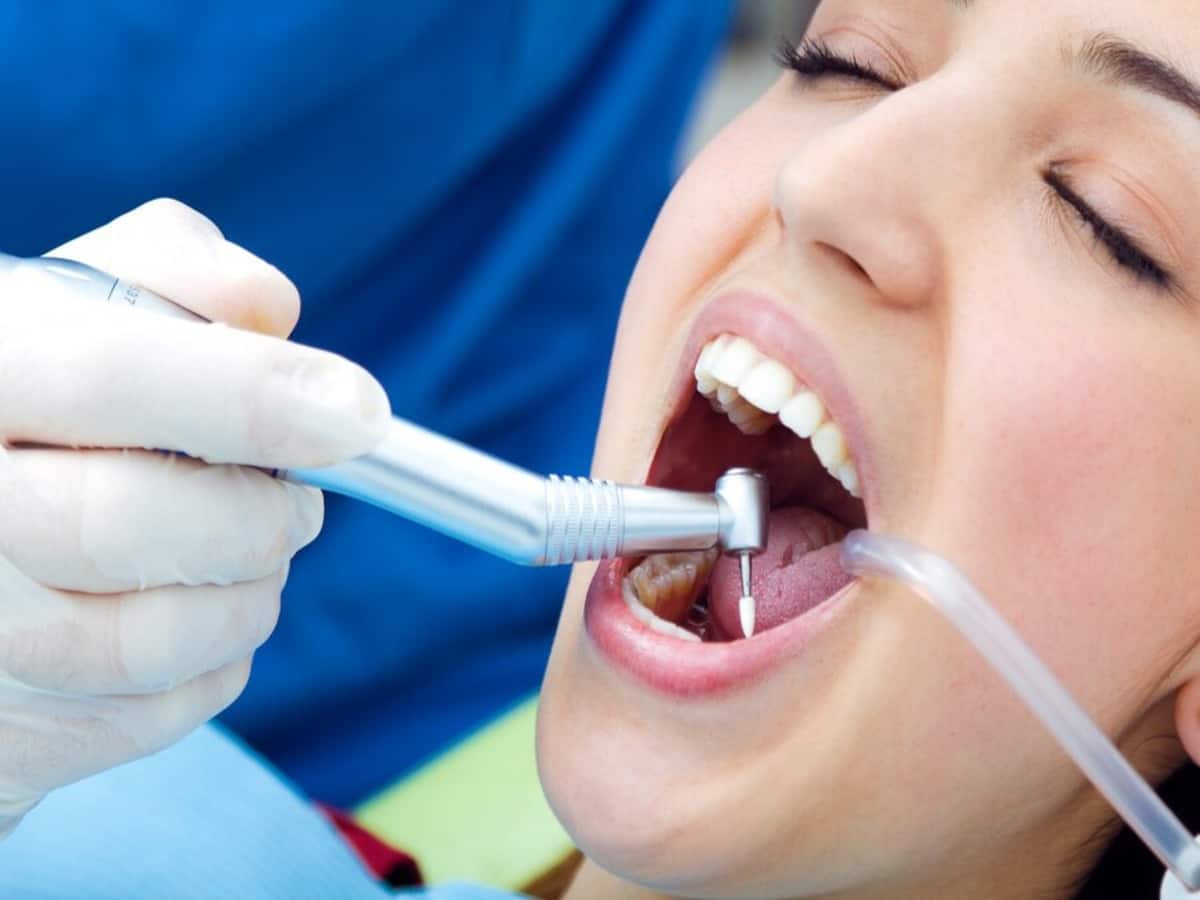 Avertissement : cela peut entraîner une érosion de l’émail et une sensibilité dentaire.