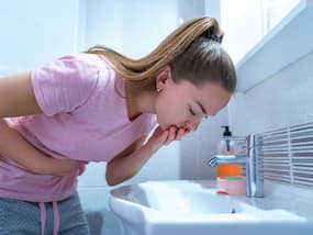 Feeling Like Vomiting? 7 Effective Home Remedies to Relieve Vertigo and Dizziness Naturally