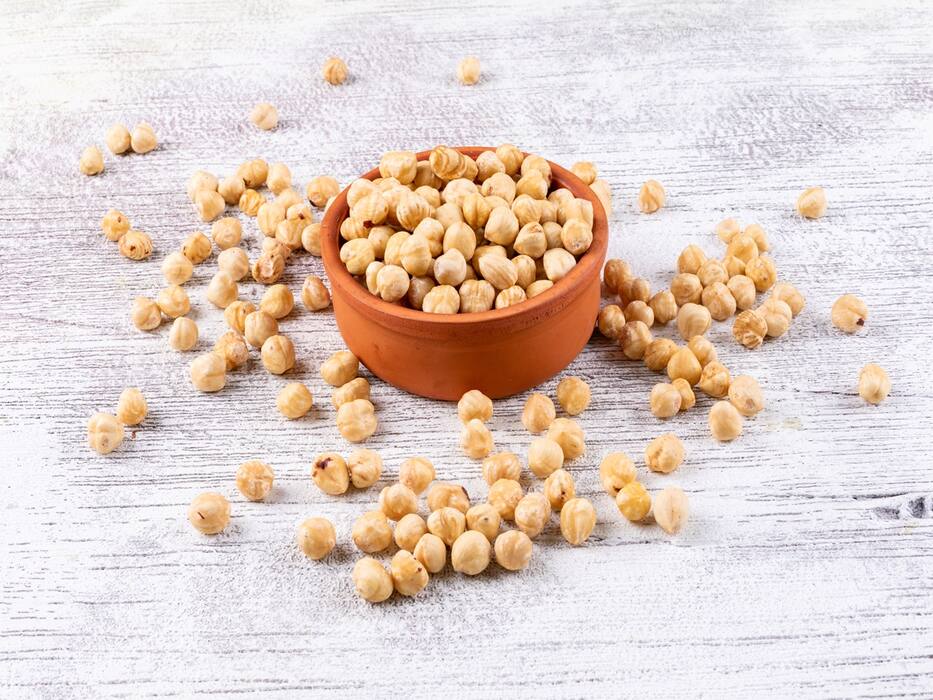 Mindful Munching: The Art Of Smart Snacking With Dry Fruits And Nuts