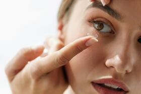 4 Tips For Safe Contact Lens Wearing With Diabetes And Hypertension