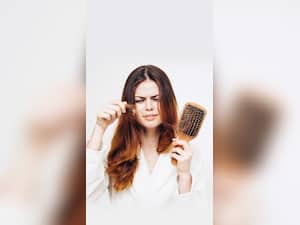 गंजे सिर पर भी बाल उगा सकती है ये जड़ी-बूटी