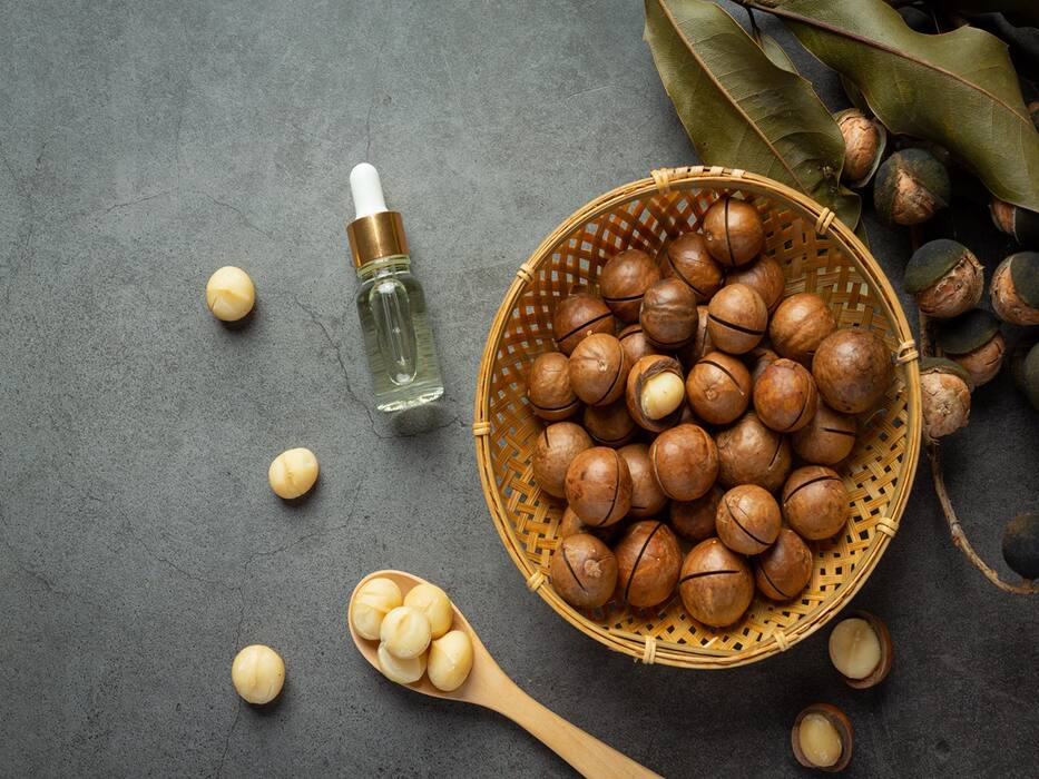 Shea Butter To Combat Dry Skin In Winters: 5 Ways You Can Incorporate It In Your Skin Care Routine
