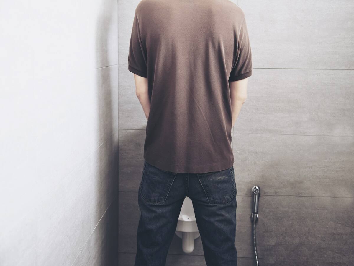 One Of The Symptoms Of Ageing Is Frequent Urination: Why Does It Happen To Older Adults? - Vimarsana News