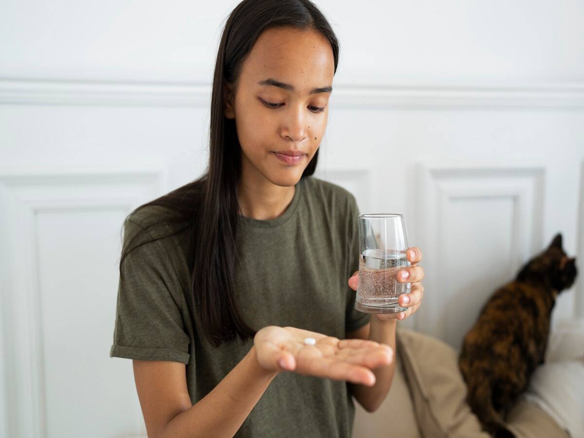 Magnesium And Melatonin Supplements For Sleep: Is This Combination Really Effective? - Vimarsana News