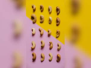 6 Side Effects Of Cashew Nuts You Must Be Aware Of