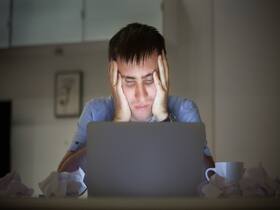 Mental Health: Strategies To Break Free From Internet Anxiety
