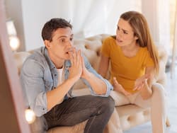 रिश्ते में आने लगें ये 5 बदलाव तो समझ लीजिए रिस्पेक्ट होने लगी है कम, कहीं आपके साथ तो नहीं हो रहा ऐसा?