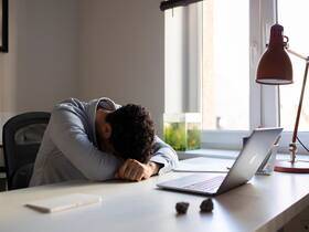 Burnout And The 5 Stages Of Its Progression