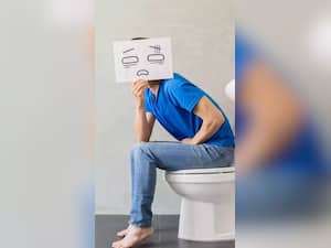 पुरानी से पुरानी कब्ज का इलाज है ये चीज, बस 1 गिलास पानी के साथ करें सेवन