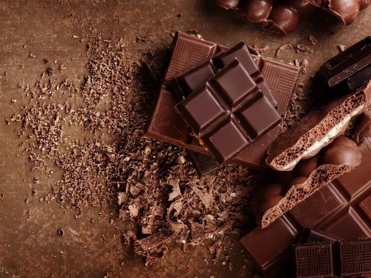 Dark Chocolate For Lowering Cholesterol: 7 Ways Consuming Chocolates ...