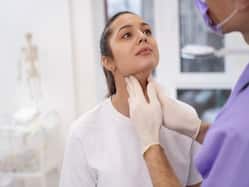 Can Thyroid Problems Mimic Menopausal Symptoms? Know From A Doctor