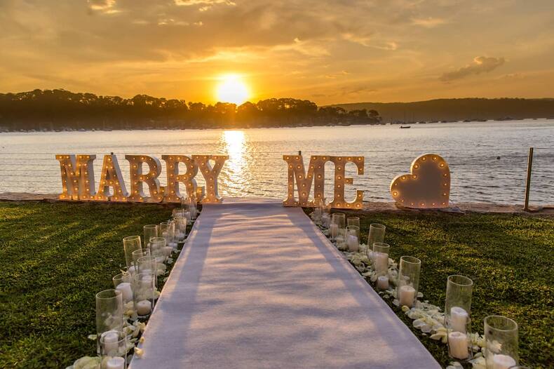 Happy Propose Day 2024: 5 Emotionally Rousing Ways To Confess Your Feelings