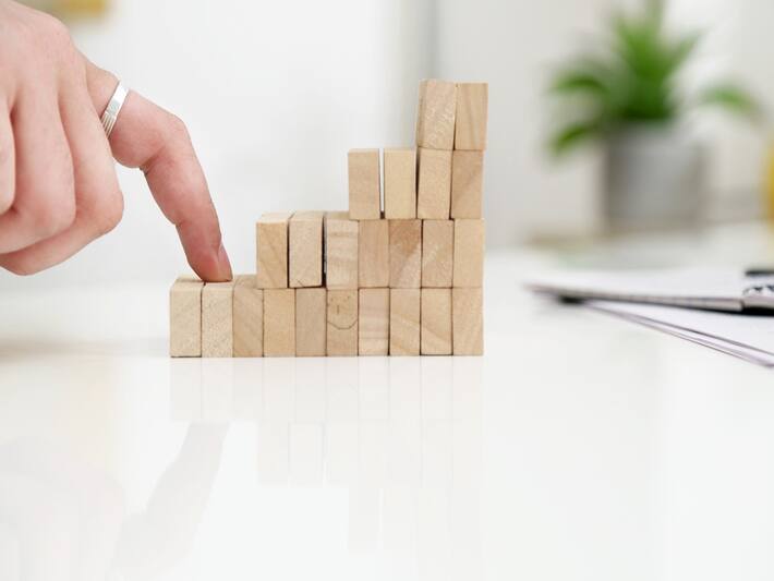 5 Key Strategies To Embrace Rationality Over Emotion | TheHealthSite.com