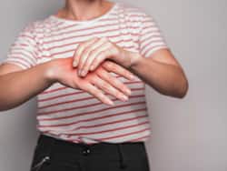 दूध ही नहीं राजमा, काबुली चने से हड्डियां होती हैं मजबूत, जानिए हड्डियों के लिए बेस्ट फूड