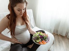 Healthy Pregnancy: Foods Best Left Off Your Plate While Expecting