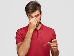 सिगरेट पीने से फेफड़े ही नहीं, आखें भी हो सकती हैं खराब, स्मोकिंग से बढ़ती हैं आंखों की ये 4 बीमारियां