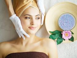 Natural skin glow: तेज धूप में भी नहीं जाएगा चेहरे का नेचुरल निखार, बस इस्तेमाल करें घर पर बनी ये खास पेस्ट