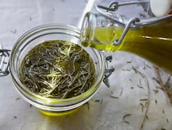 How Can You Mix Rosemary Oil And Olive Oil For Hair Growth?