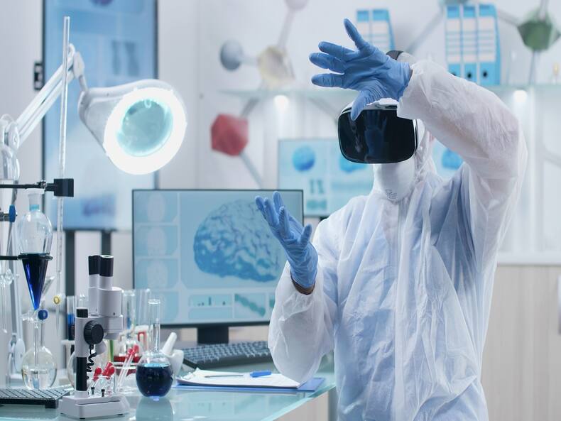 7 Ways Artificial Intelligence And Machine Learning Are Revolutionising Healthcare Today
