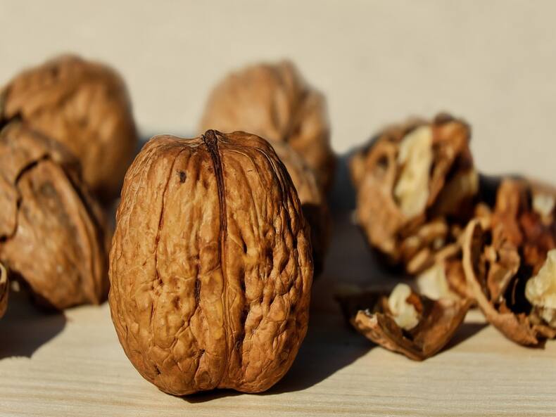 Diet For Vegetarians: Load Up On These 5 Foods Rich In Omega-3 Fatty Acids