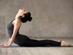 लिवर को स्वस्थ और मजबूत बनाने के लिए रोज करें ये 4 योगासन, फैटी लिवर की समस्या भी होगी दूर