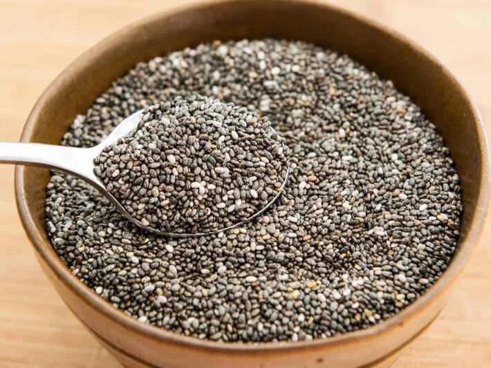 How To Use Chia Seeds For Weight Loss वजन घटाने के लिए इन 5 तरीकों से करें चिया सीड्स का