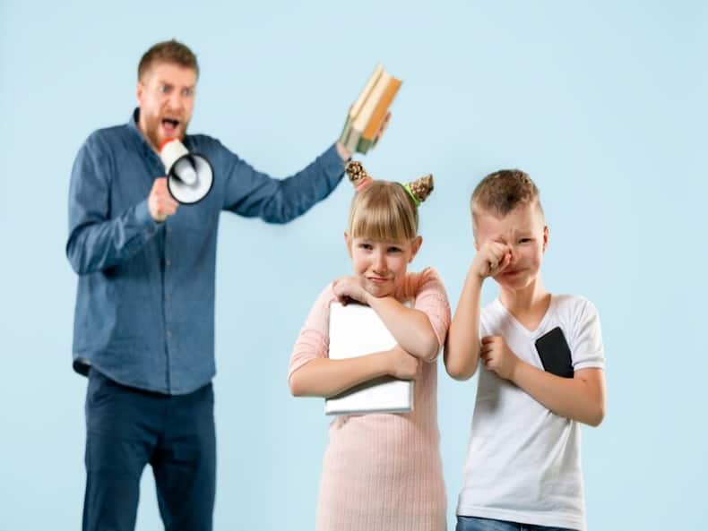Parenting Tips: 8 Things You Can Do When Your Child Is Angry And Arguing With You