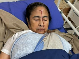 Mamata Banerjee Falls From Treadmill At Home, Sustains Major Injury, Rush To SSKM Hospital: 7 Precautions You Must Take When Working Out Mamata Banerjee Falls From Treadmill At Home, Sustains Major Injury, Rush To SSKM Hospital: 7 Precautions You Must Take When Working Out