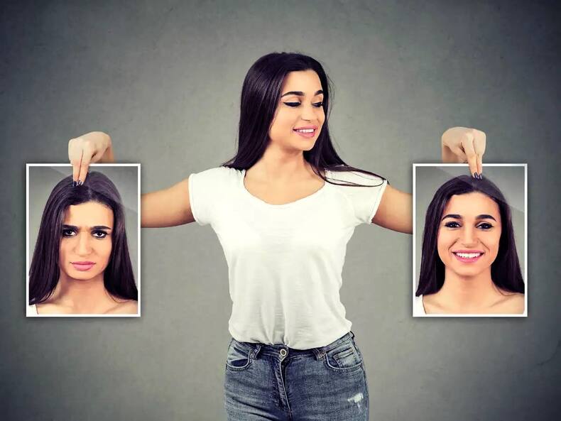 मूड स्विंग्स से पानी है निजात? तो महिलाएं जरूर करें ये 5 योगाभ्यास