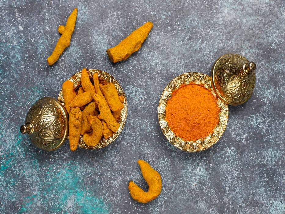 Get Rid Of Intestinal Worms With These 5 Natural Remedies