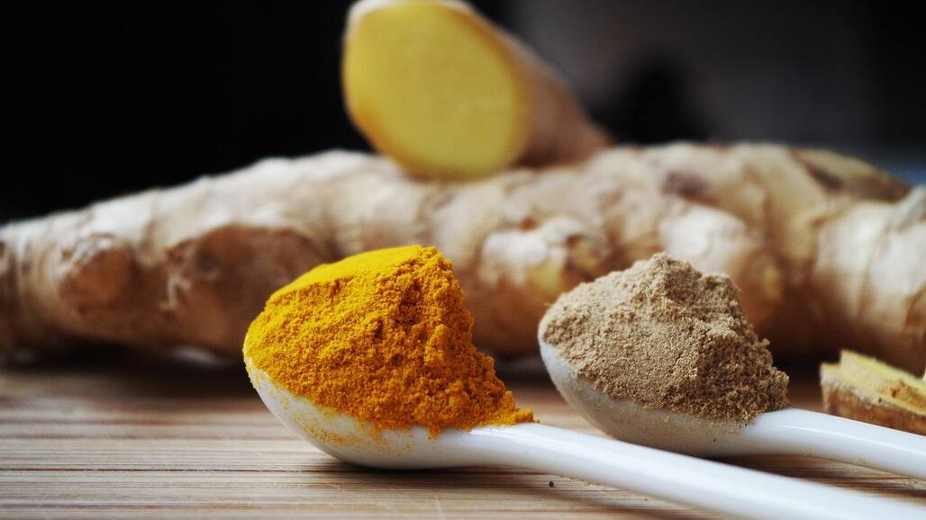 Turmeric And Neem On Empty Stomach: What Does Neem And Turmeric Do To Your Body?