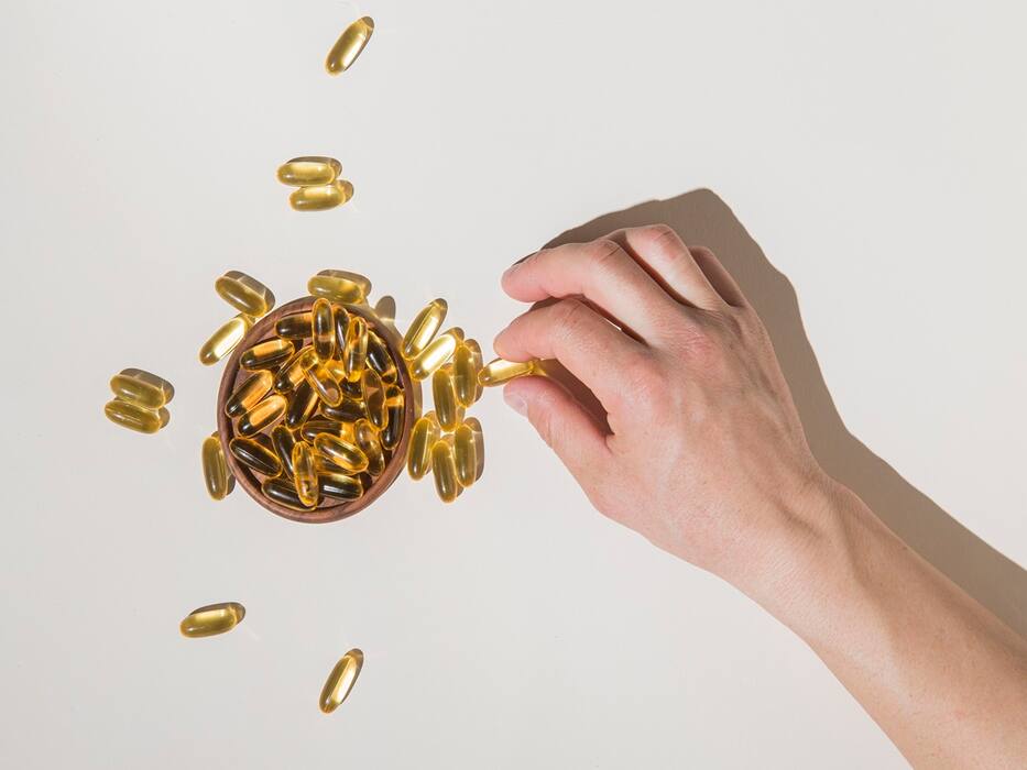 Side Effects Of Fish Oil: 5 Ways Your Body May React To Excess Fish Oil Supplements