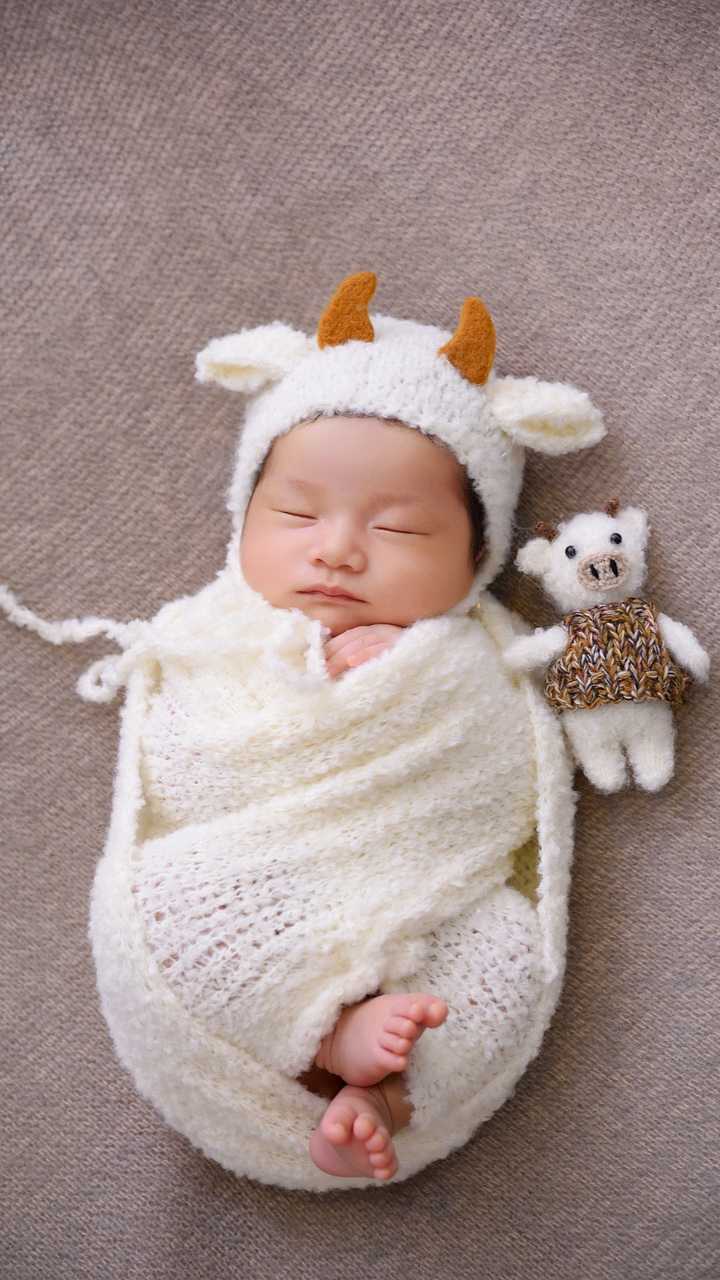 10 Unique Vedic Baby Names For Boys Born In April