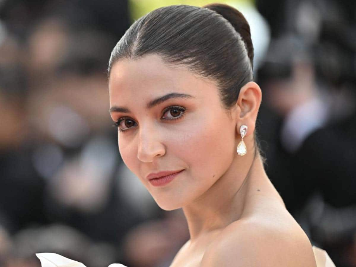 Anushka Sharma's Beauty Secrets: Virat Kohli's Wife Reveals Her  Top Beauty Hacks For Glowing Skin | TheHealthSite.com