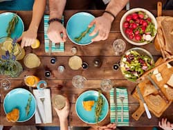5 Surprising Health Benefits of Eating Dinner Before 7 pm