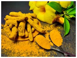 Raw Turmeric Benefits For Skin: Top 6 Benefits Of Haldi For Multiple Skin Problems