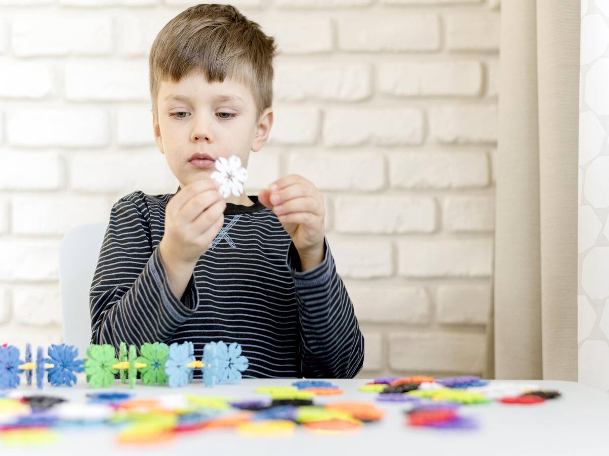 What Role Can Parents Of Children Diagnosed With Autism Spectrum Disorder Play? - Vimarsana News