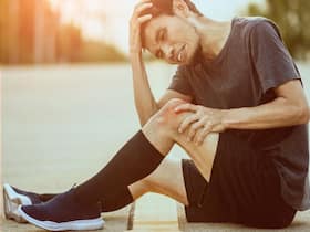 Knee Pain During Summer: What Causes It, And What Are Some Pain-Relief Tips?