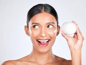 A Doctor Explains: How Does The Skin Benefit From Using Peptide?