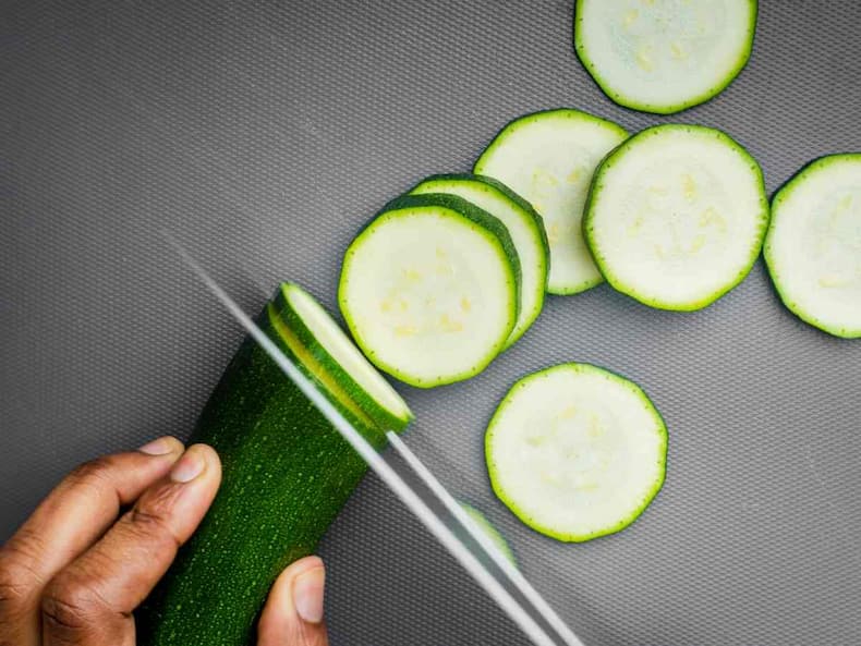 Top 5 Foods To Lower Body Temperature Naturally In Summer