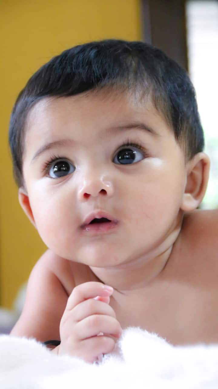 Top 11 Modern Tamil Baby Boy Names With Their Meanings