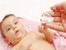 Choose The Safest Skincare Products For Your Kids This Summer: A Comprehensive Guide