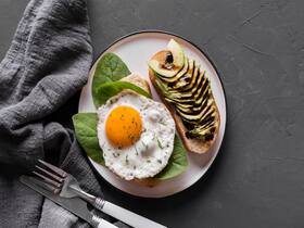 8 Breakfast Foods That Help With Anxiety