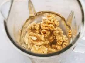 अखरोट खाने से पहले उसे क्यों भिगोना चाहिए, जानिए Soaked Walnuts के फायदे अखरोट खाने से पहले उसे क्यों भिगोना चाहिए, जानिए Soaked Walnuts के फायदे