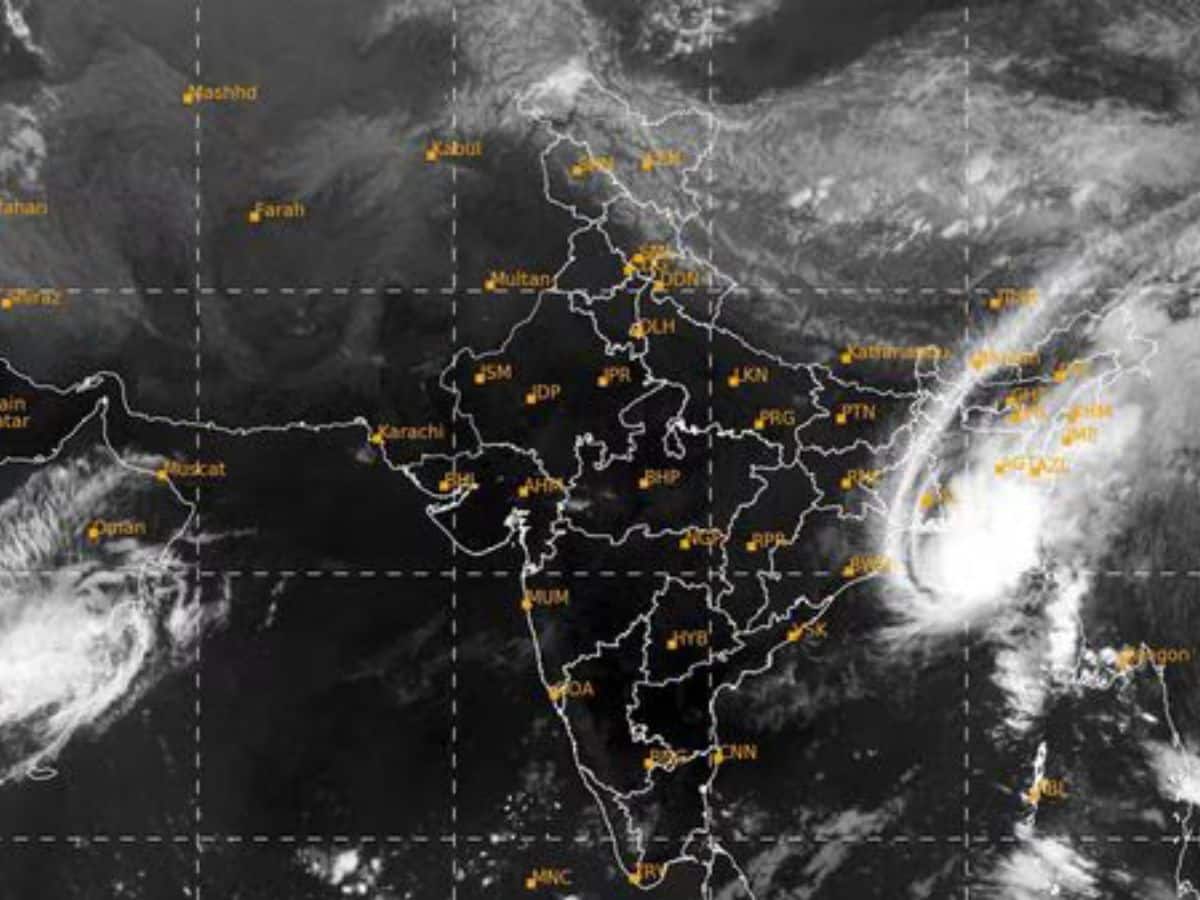 Cyclone Remal: Severe Cyclonic Storm To Hit West Bengal On Sunday, 7 Health Tips You Must Follow