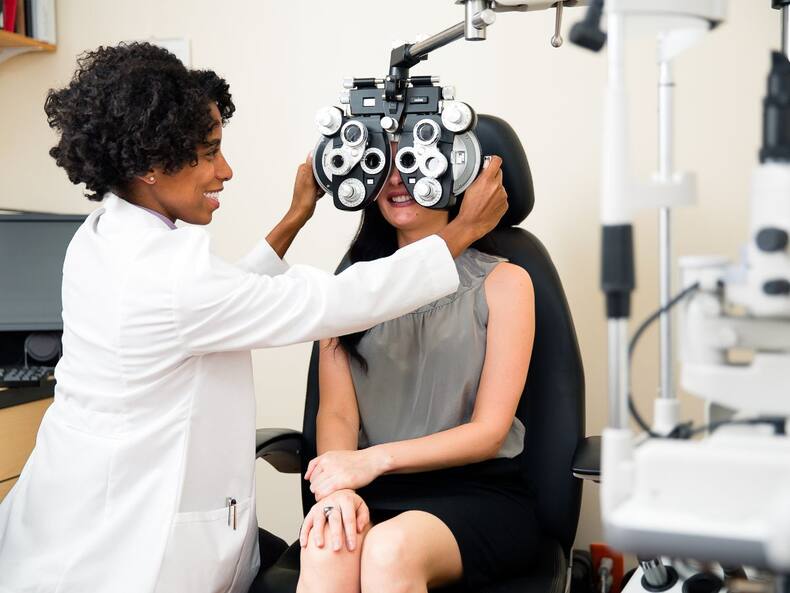 5 Simple Ways to Maintain Healthy Eyes Without Chemicals